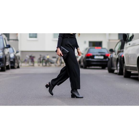 Alexander Wang Gabi Leather Ankle Boot Black Cutout Block Heel Rose Gold 41 11 - Picture 15 of 16